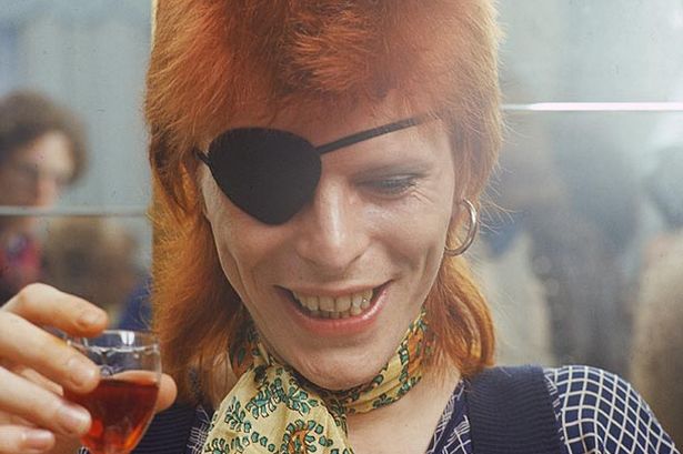 david-bowie-ziggy-persona-in-a-time-when-he-started-on-drugs