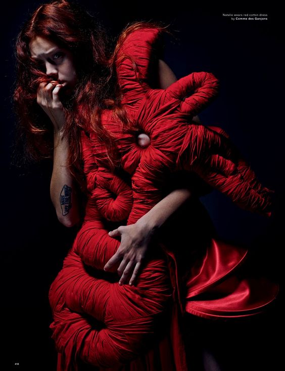 awesome-love-magazine-ss-2015-natalie-westling-grace-hartzel-mais-por-mario-sorrenti